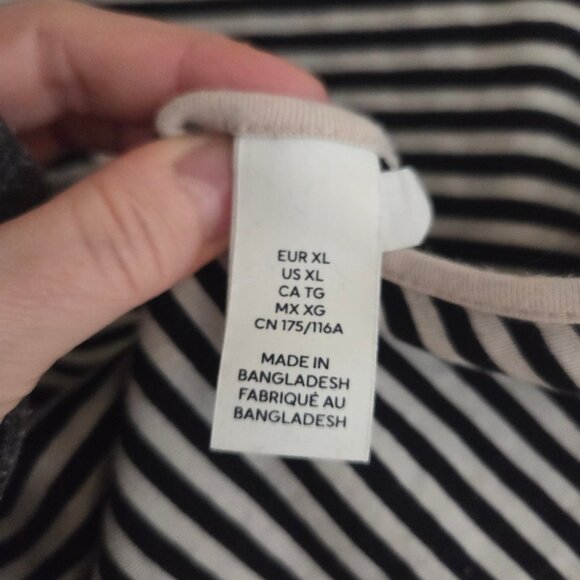 GAP Striped Long-Sleeve Top – Low Back Scoop Detail - Picture 6 of 6